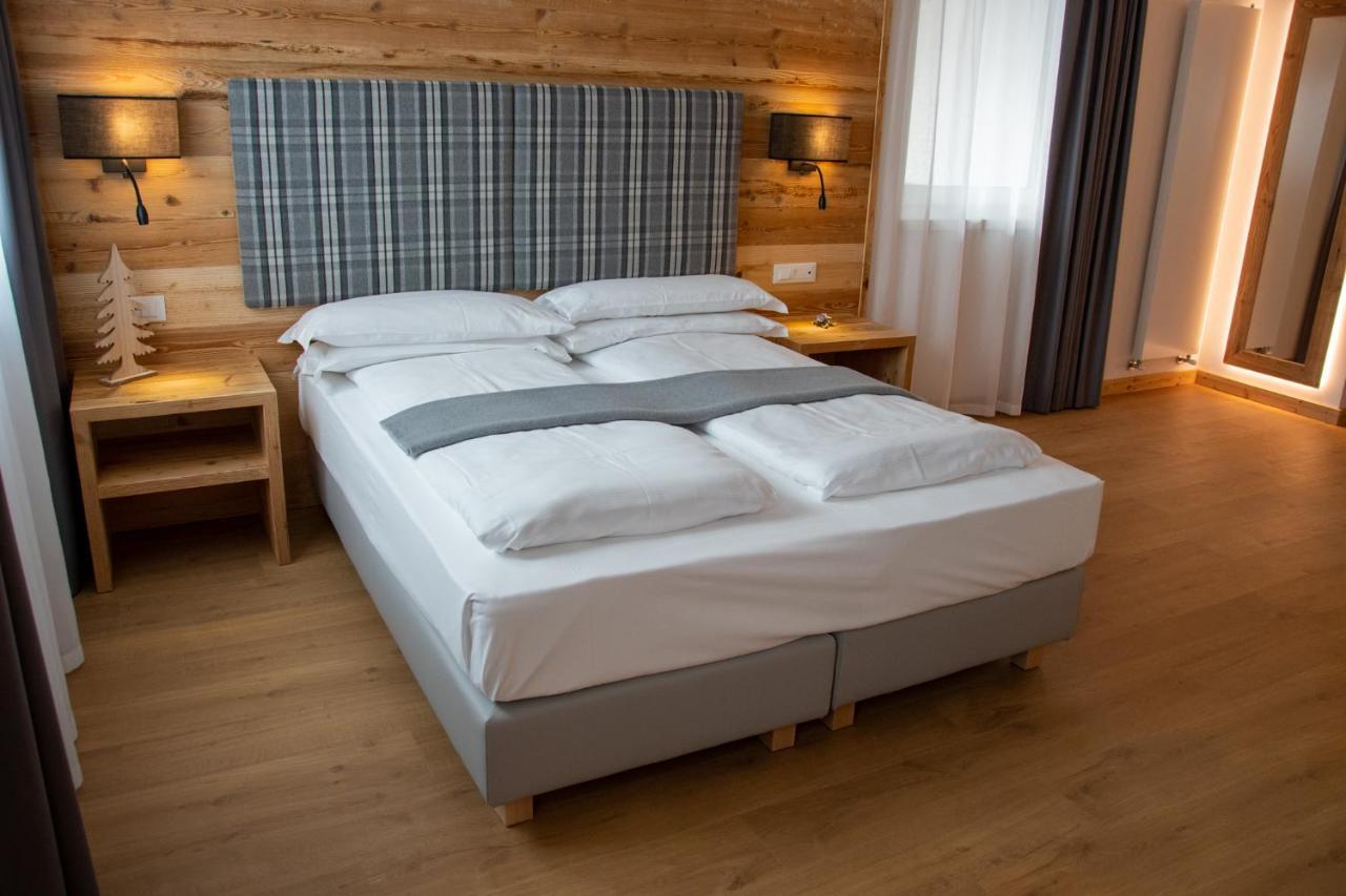Hotel Due Spade Фольгарія Екстер'єр фото